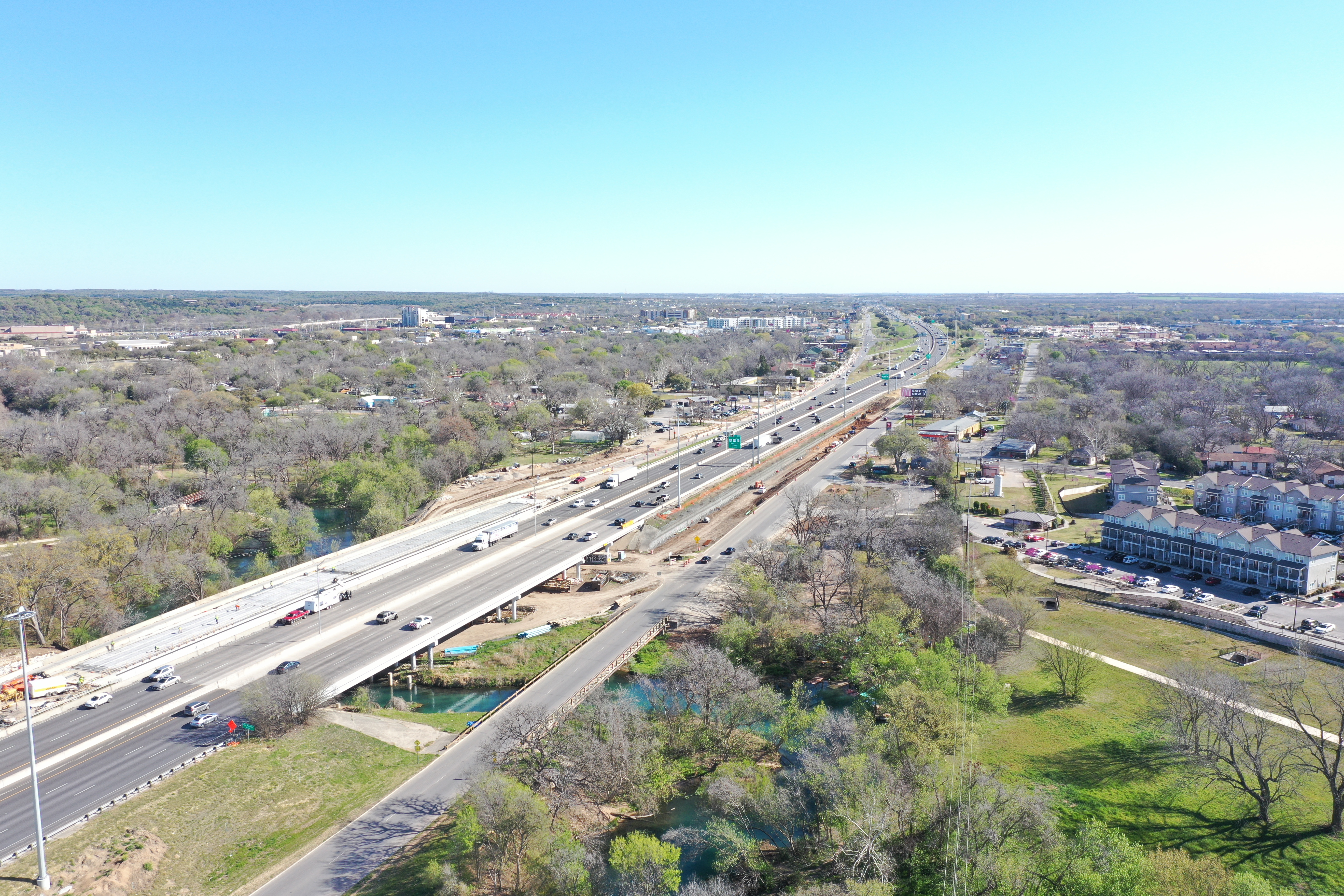 Northbound I-35 frontage road over Willow Springs Creek - March 2022 